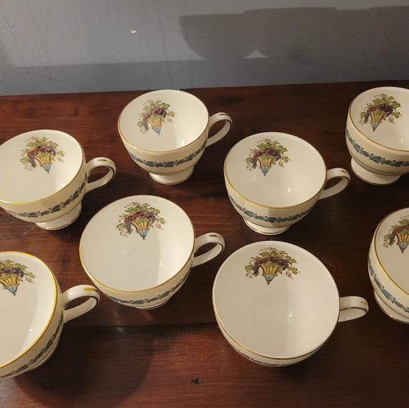 8 Appledore by Wedgewood cups, great condition - Picture 3 of 6